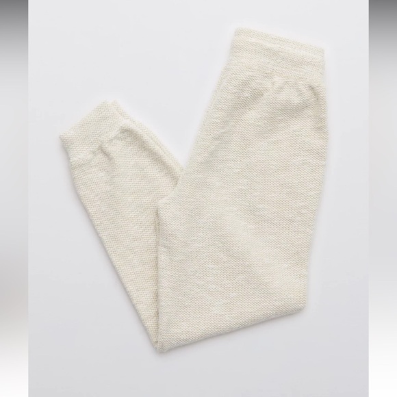 NWOT Offline by Aerie snowday textured cream color jogger M - Picture 5 of 13